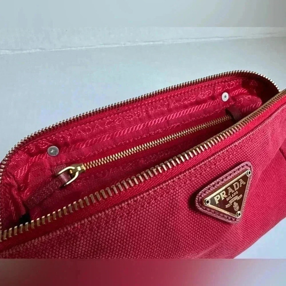 Authentic PRADA Pouch Canvas Red Women's - Picture 8 of 17